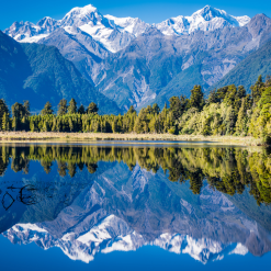 TOUR NEW ZEALAND: AUCKLAND - WAITOMO - TAUPO - ROTORUA - MATAMATA - HAMILTON