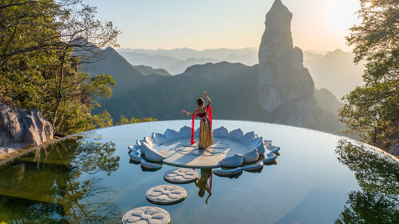 Than-Tien-Cu_Dai-hoa-sen_1